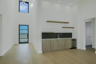 105 Via Roma Ct, Horseshoe Bay, TX 78657 - Photo 3