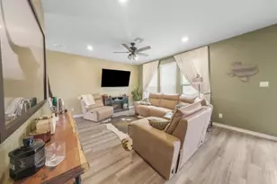 364 Dakota Crk, New Braunfels, TX 78130 - Photo 7