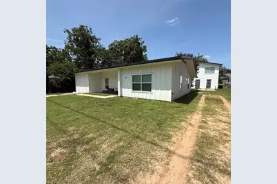 508 N Main Street, Rockdale, TX 76567 - Photo 1