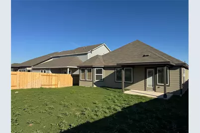 196 Coopers Hawk Crest, Cedar Creek, TX 78612 - Photo 5