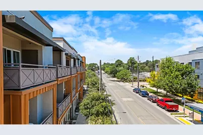 2827 Manor Road #2202, Austin, TX 78722 - Photo 15