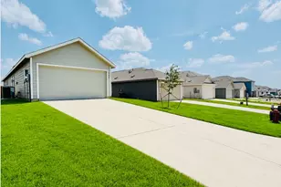449 Jones Bch Ln, Jarrell, TX 76537 - Photo 3