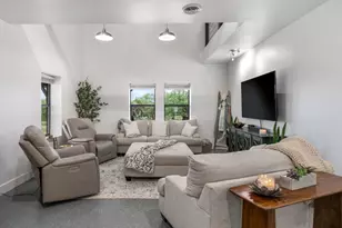 180 Henly Loop, Dripping Springs, TX 78620 - Photo 9