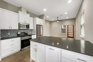 6213 Felix Ave, Austin, TX 78741 - Photo 5