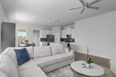 708 Willowbrook Avenue, New Braunfels, TX 78130 - Photo 3