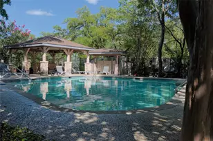 6810 Deatonhill Dr, Austin, TX 78745 - Photo 23