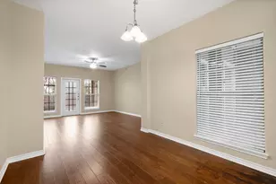 6810 Deatonhill Dr, Austin, TX 78745 - Photo 7