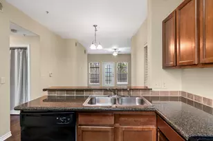 6810 Deatonhill Dr, Austin, TX 78745 - Photo 15