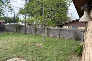 709 Drake Ln, Taylor, TX 76574 - Photo 15