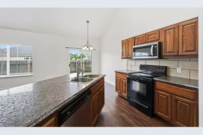 1907 Brewers Place, Taylor, TX 76574 - Photo 7