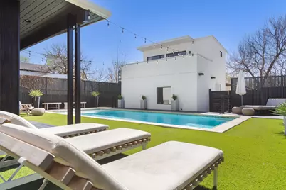 2401 E 11th Street, Austin, TX 78702 - Photo 15