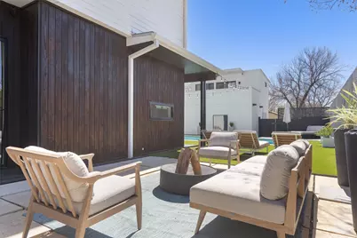 2401 E 11th Street, Austin, TX 78702 - Photo 17