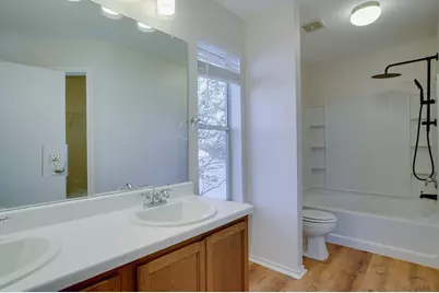 2005 Whistling Way, Taylor, TX 76574 - Photo 13
