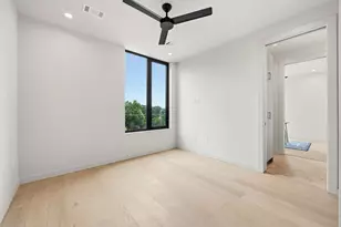 1403 Barton Hills Dr, Austin, TX 78704 - Photo 17
