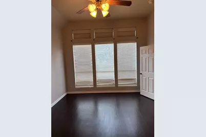 404 E Nakoma Drive, Hutto, TX 78634 - Photo 11