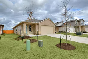 708 Roaring Fork Rd, Bastrop, TX 78602 - Photo 5