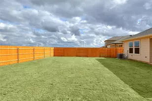 708 Roaring Fork Rd, Bastrop, TX 78602 - Photo 31