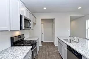 708 Roaring Fork Rd, Bastrop, TX 78602 - Photo 11