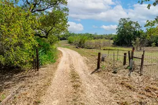164 Bull Run Rd, Cedar Creek, TX 78612 - Photo 23