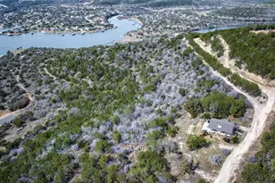 215 Coyote Ln, Burnet, TX 78611 - Photo 5