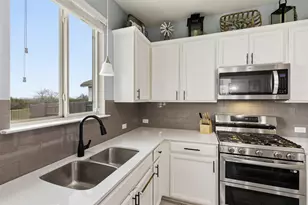 174 Russet Trl, Georgetown, TX 78628 - Photo 13