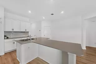941 Legends Ln, Georgetown, TX 78628 - Photo 11