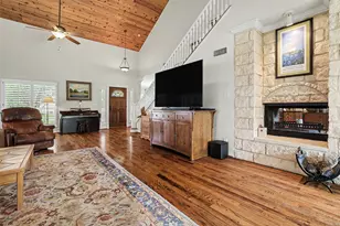 351 Laurel Creek, Hutto, TX 78634 - Photo 5