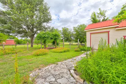 351 Laurel Creek, Hutto, TX 78634 - Photo 37
