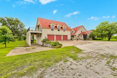 351 Laurel Creek, Hutto, TX 78634 - Photo 23