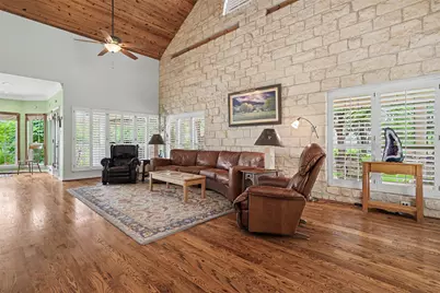 351 Laurel Creek, Hutto, TX 78634 - Photo 3