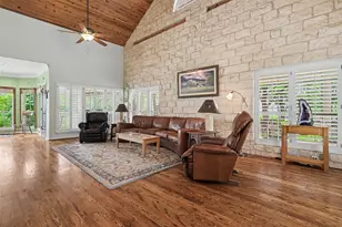 351 Laurel Creek, Hutto, TX 78634 - Photo 3