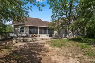 138 Wood Hollow Ct, Bastrop, TX 78602 - Photo 33