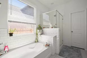 104 Camella St, Liberty Hill, TX 78642 - Photo 5