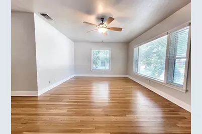 1009 E 38 1/2 Street #B, Austin, TX 78751 - Photo 3