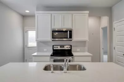 205 Prosecco Path, Leander, TX 78641 - Photo 13