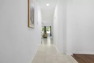 1812 Hidden Springs Path, Round Rock, TX 78665 - Photo 5