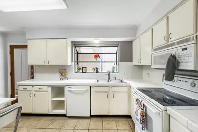 1706 Timberwood Drive, Austin, TX 78741 - Photo 11