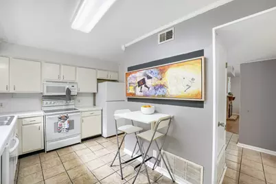 1706 Timberwood Drive, Austin, TX 78741 - Photo 13