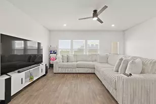 790 Arnold Loop, Kyle, TX 78640 - Photo 5