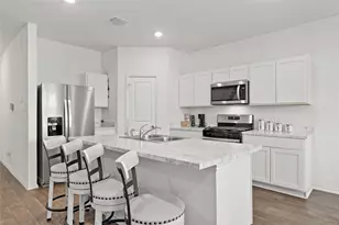 790 Arnold Loop, Kyle, TX 78640 - Photo 9