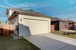 6907 Idea Rd, Austin, TX 78741 - Photo 29