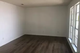 404 W Dittmar Rd, Austin, TX 78745 - Photo 3
