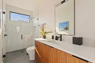30 Chalmers Ave, Austin, TX 78702 - Photo 25