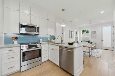 2105 Sl Davis Ave #2, Austin, TX 78702 - Photo 9