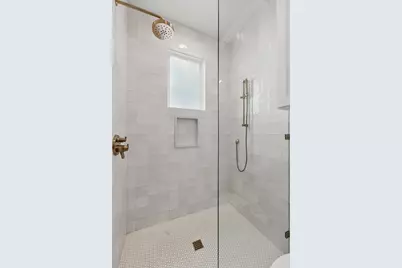 2105 Sl Davis Ave #2, Austin, TX 78702 - Photo 15