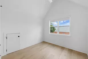 2105 S L Davis Ave, Austin, TX 78702 - Photo 17