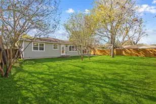 347 Monroe St, Giddings, TX 78942 - Photo 5