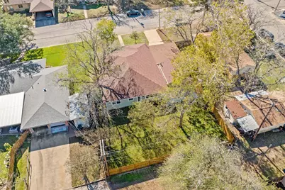 347 Monroe Street, Giddings, TX 78942 - Photo 33