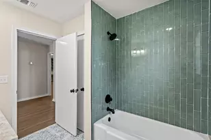 347 Monroe St, Giddings, TX 78942 - Photo 21