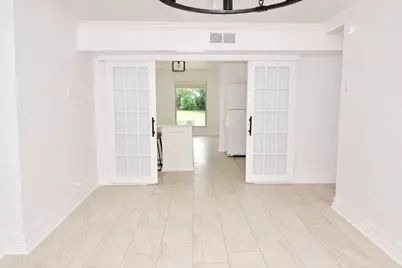 6027 Bluebell Circle, Austin, TX 78741 - Photo 15